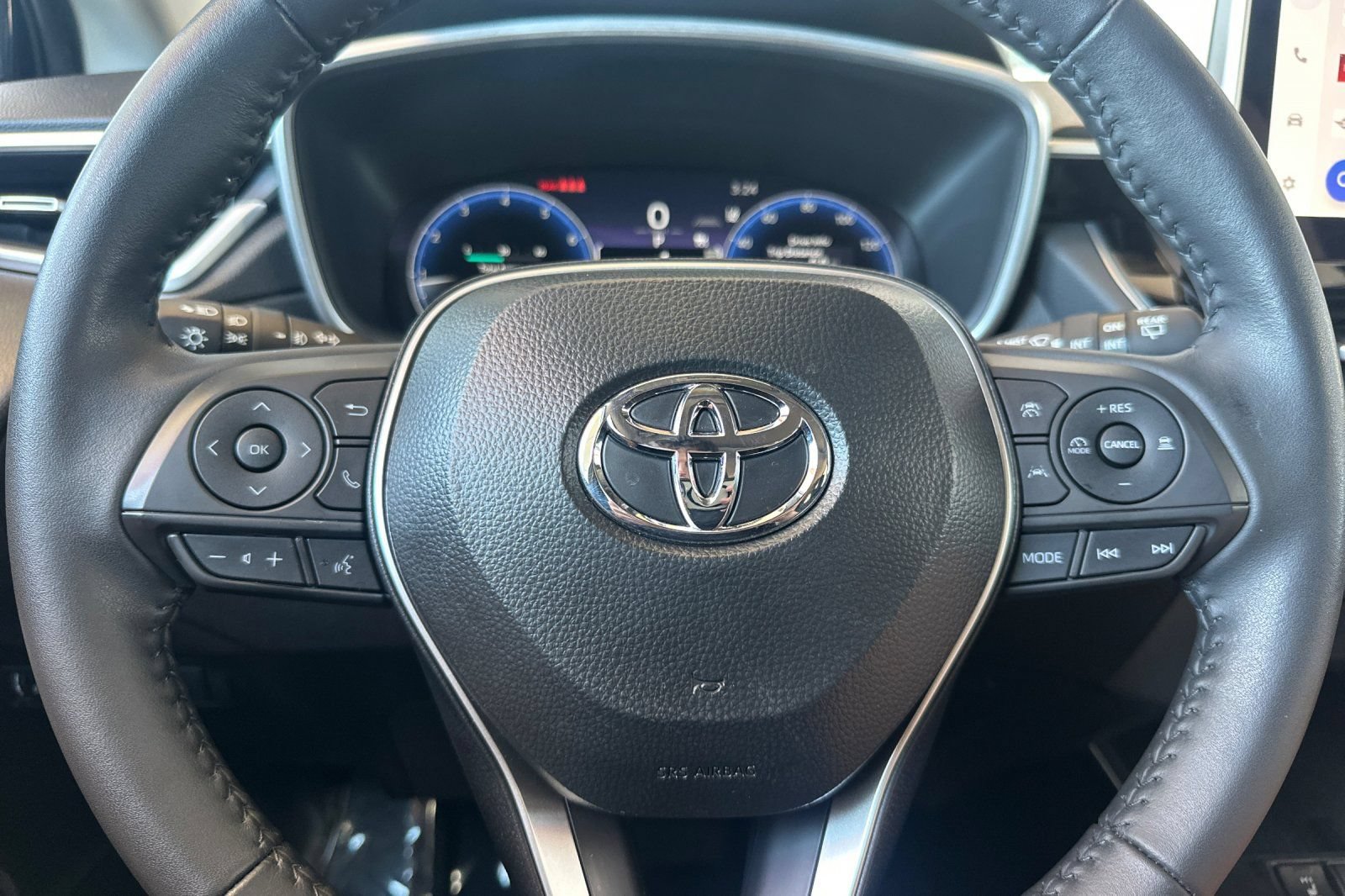 Used 2026 Toyota Corolla Cross XLE w/ Convenience Package FWD image 26