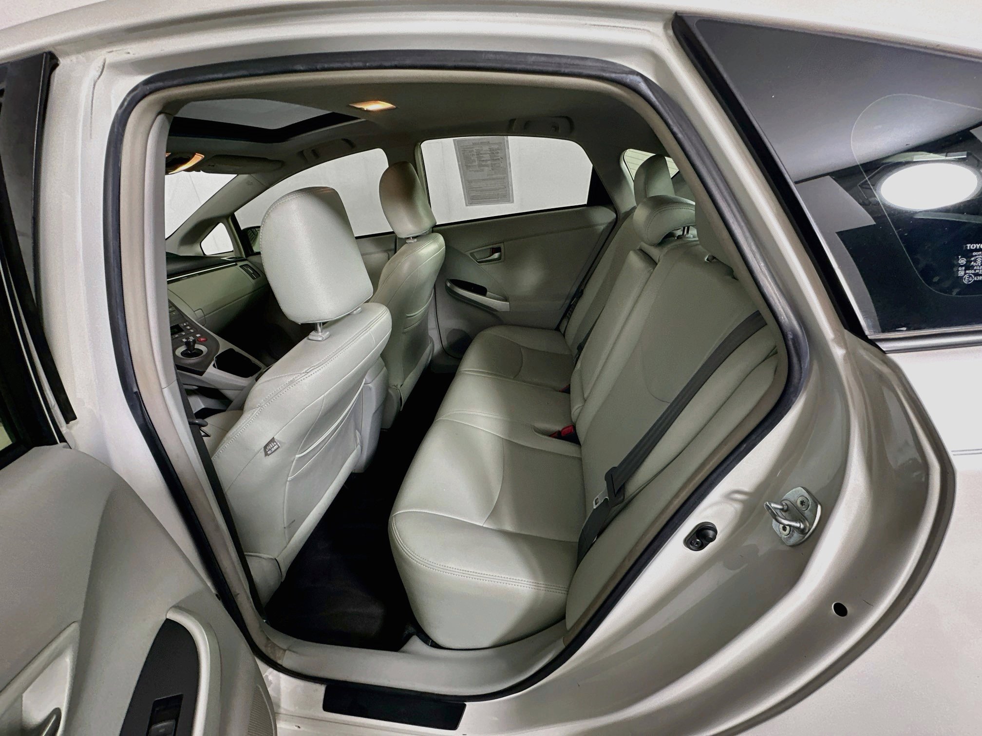 Used 2015 Toyota Prius Three w/ Solar Roof Package FWD image 26