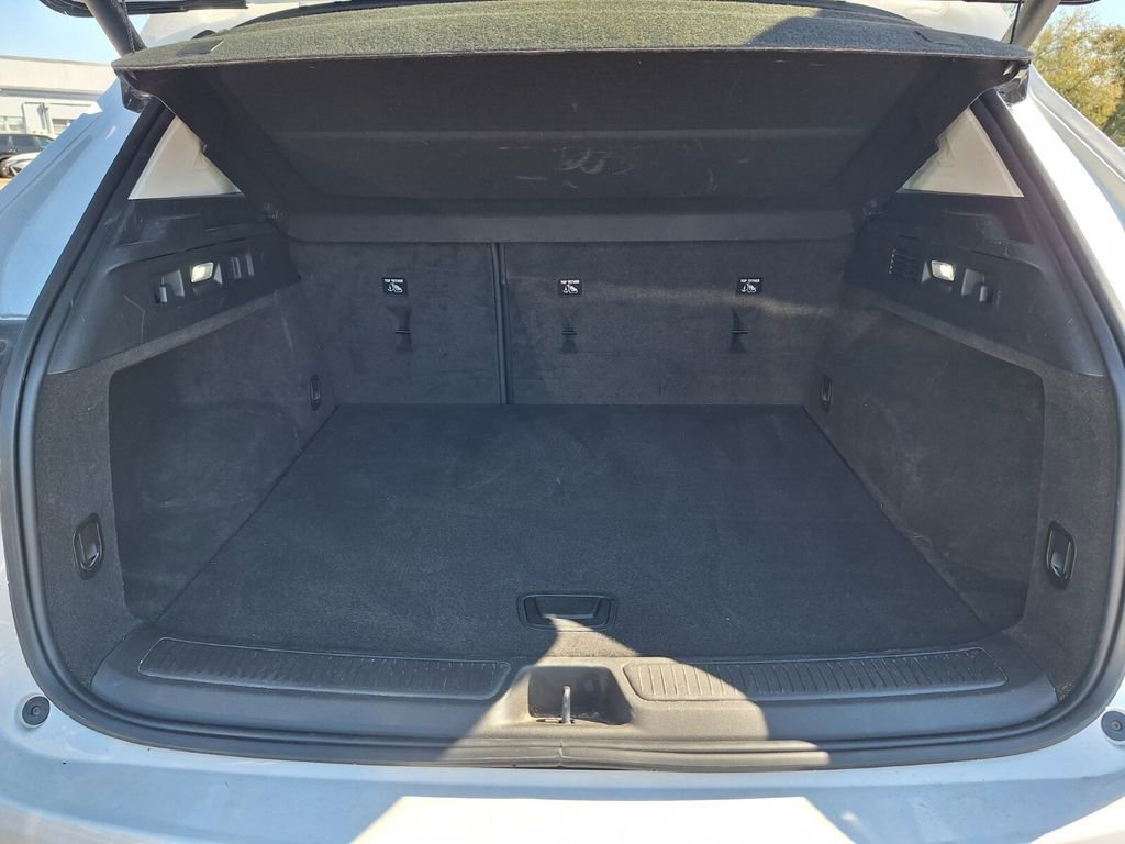 Used 2024 Buick Envision Avenir image 25