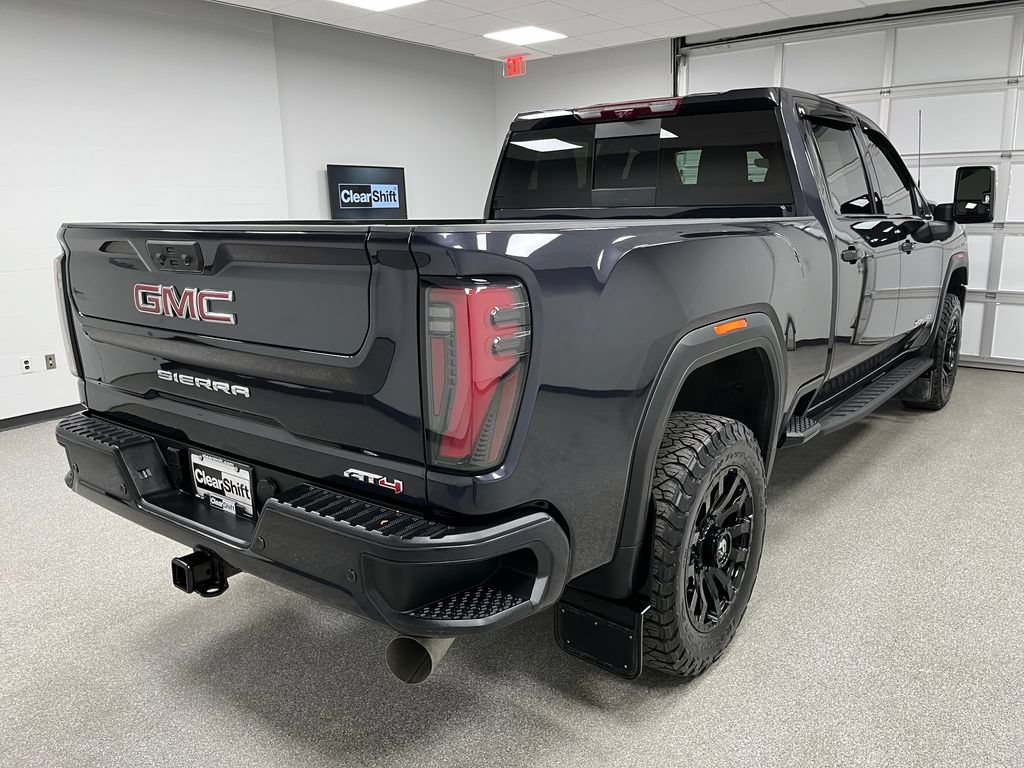 Used 2024 GMC Sierra 2500 AT4 w/ AT4 Premium Plus Package AWD/4WD image 10