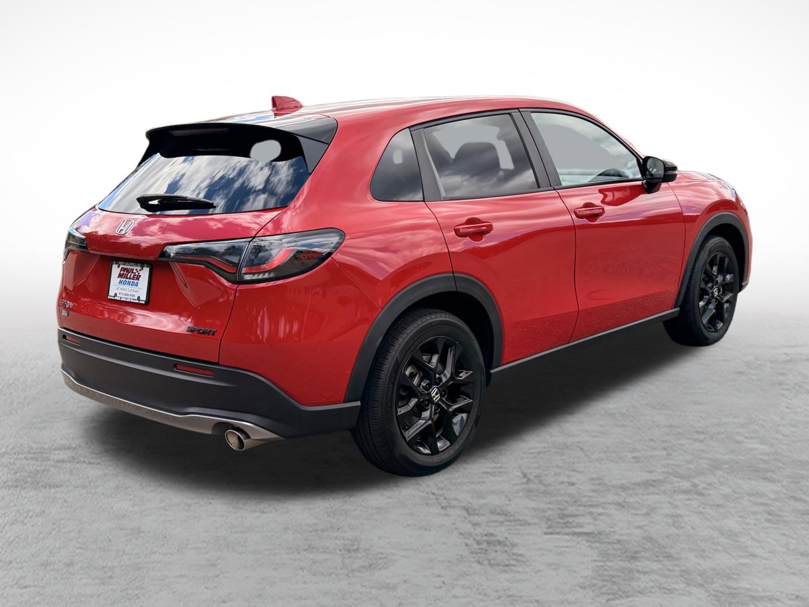 Certified 2024 Honda HR-V Sport image 9