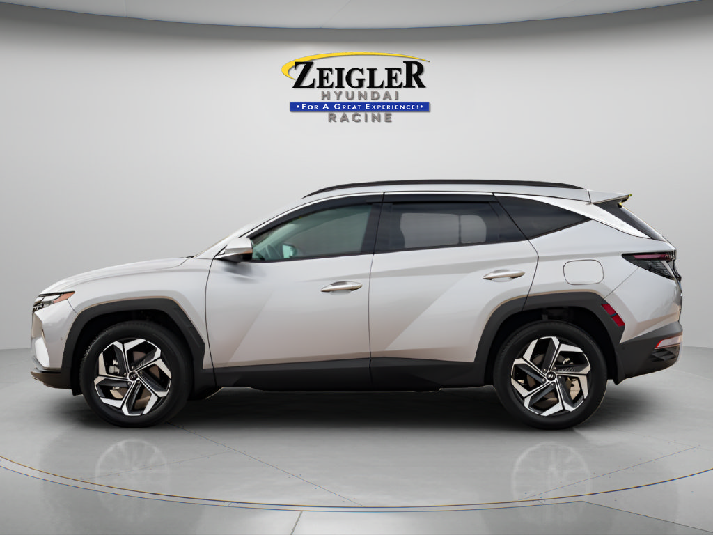 Certified 2022 Hyundai Tucson Limited w/ Winter Package AWD/4WD image 4