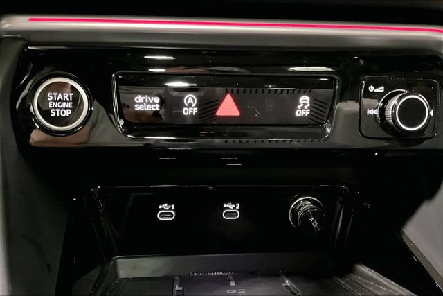 Certified 2025 Audi Q5 Premium w/ Convenience Package AWD/4WD image 18
