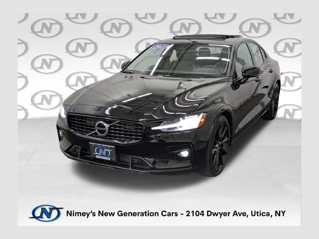 Used 2021 Volvo S60 T5 Momentum w/ Premium Package AWD/4WD image 1