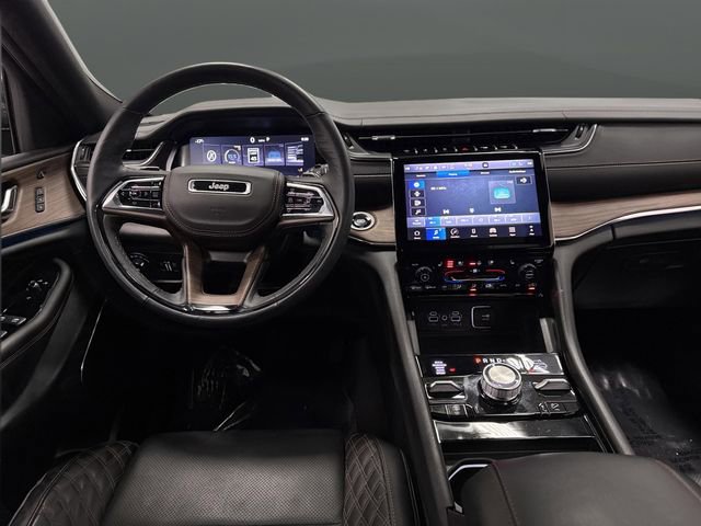 Used 2024 Jeep Grand Cherokee L Summit w/ Advanced Protech Group IV image 5
