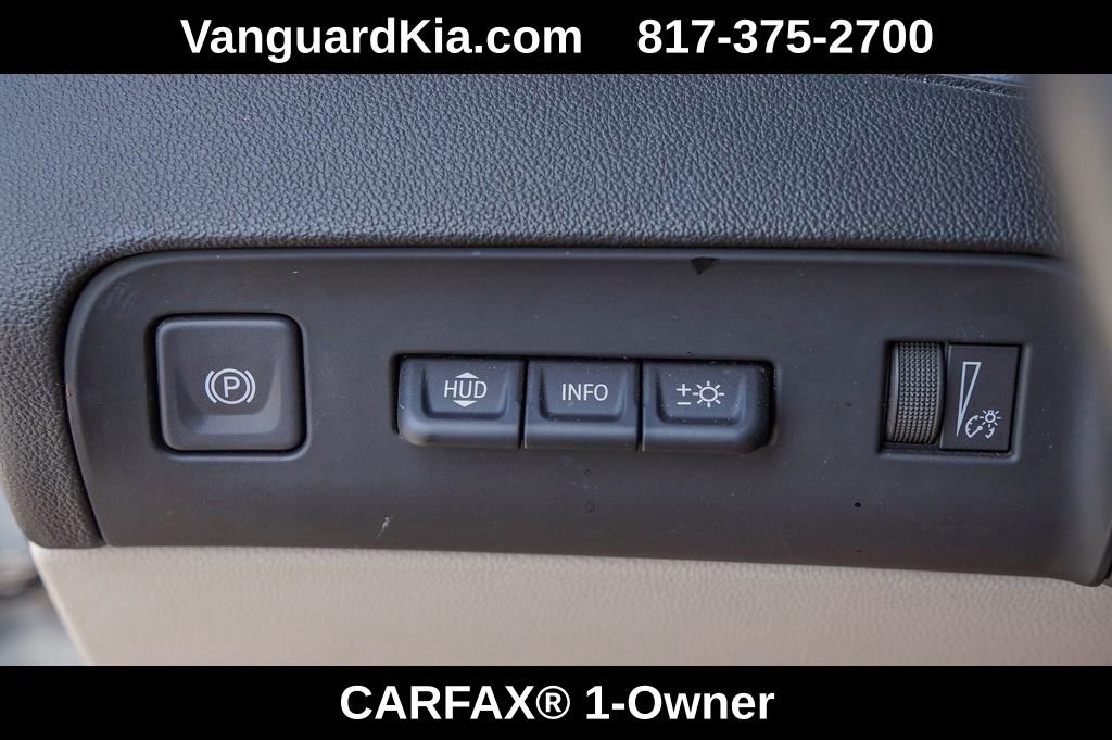 Used 2023 Buick Enclave Avenir image 29