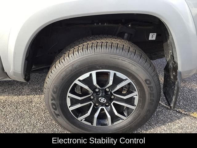 Used 2023 Toyota Tacoma TRD Sport image 11