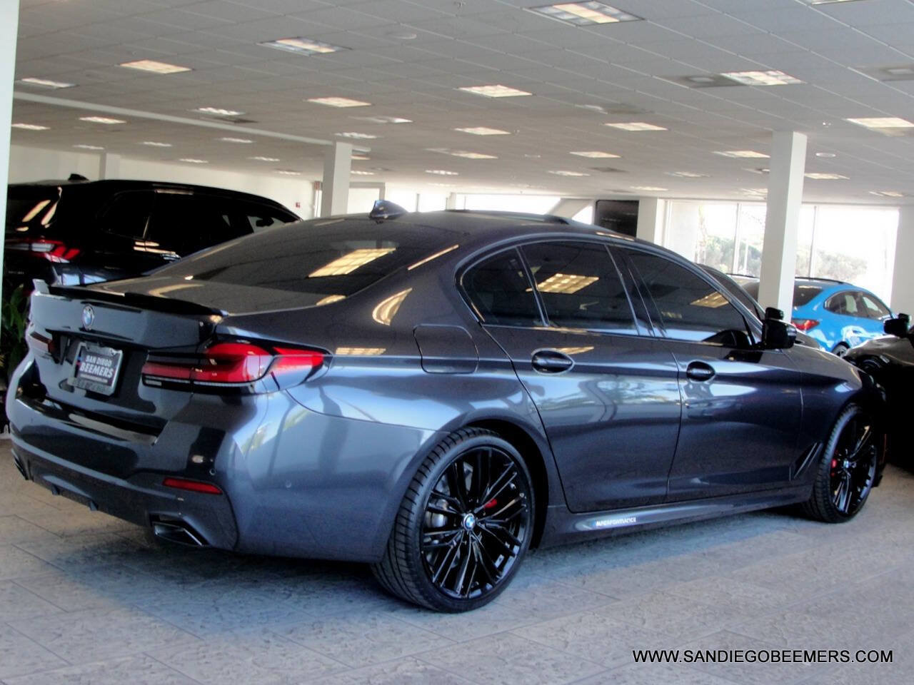 Used 2023 BMW 540i w/ M Sport Package RWD image 12