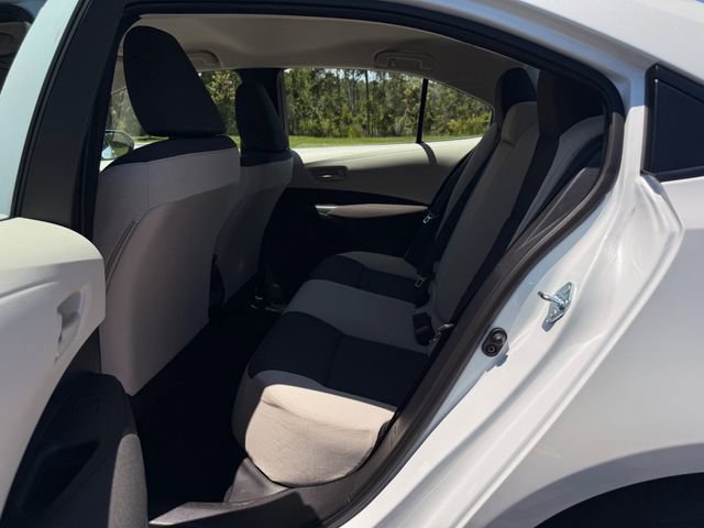 Used 2026 Toyota Corolla LE FWD image 6