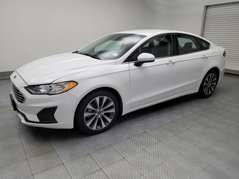 Used 2020 Ford Fusion SE image 2