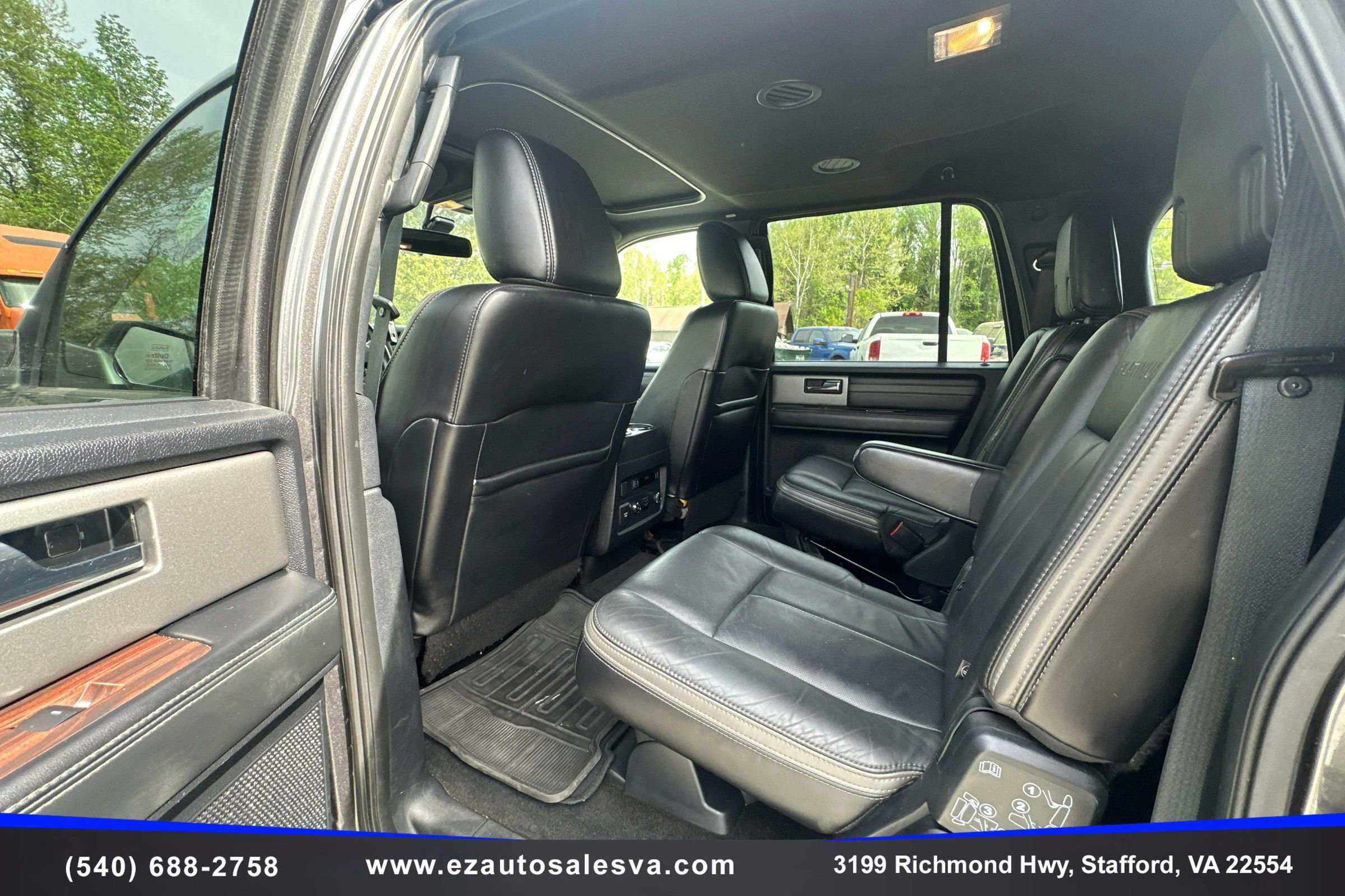Used 2015 Ford Expedition EL Platinum image 19