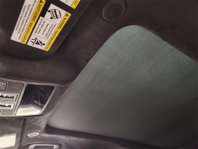 Used 2022 Jaguar F-PACE SVR image 26