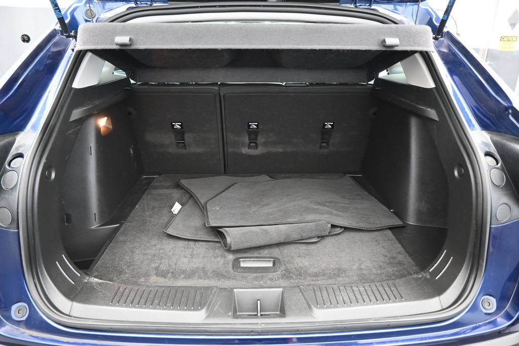 Used 2024 Chevrolet Trax LT FWD image 32