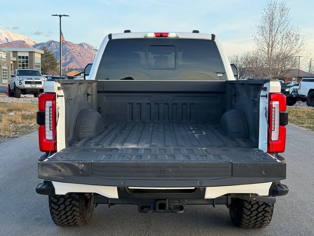 Used 2024 Ford F350 Platinum image 11