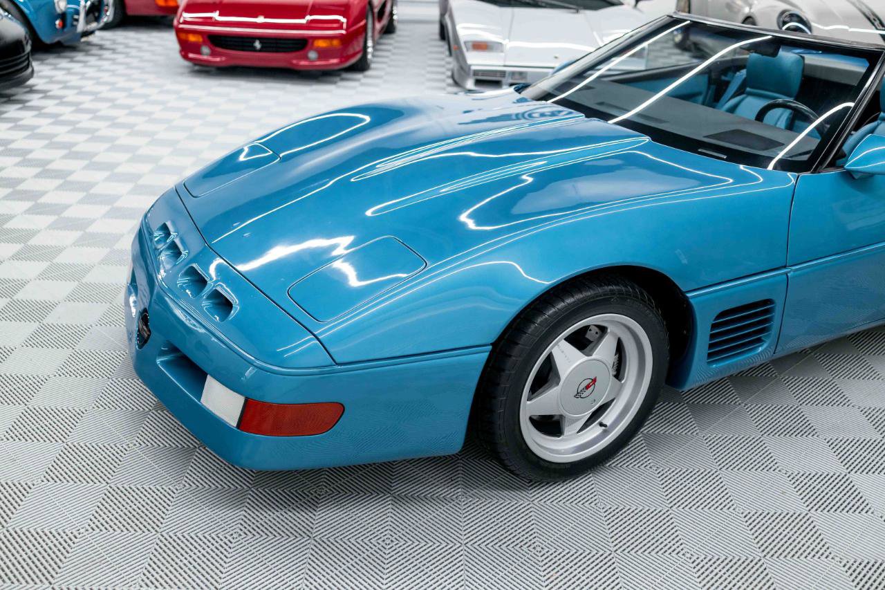 Used 1989 Chevrolet Corvette Convertible RWD image 15