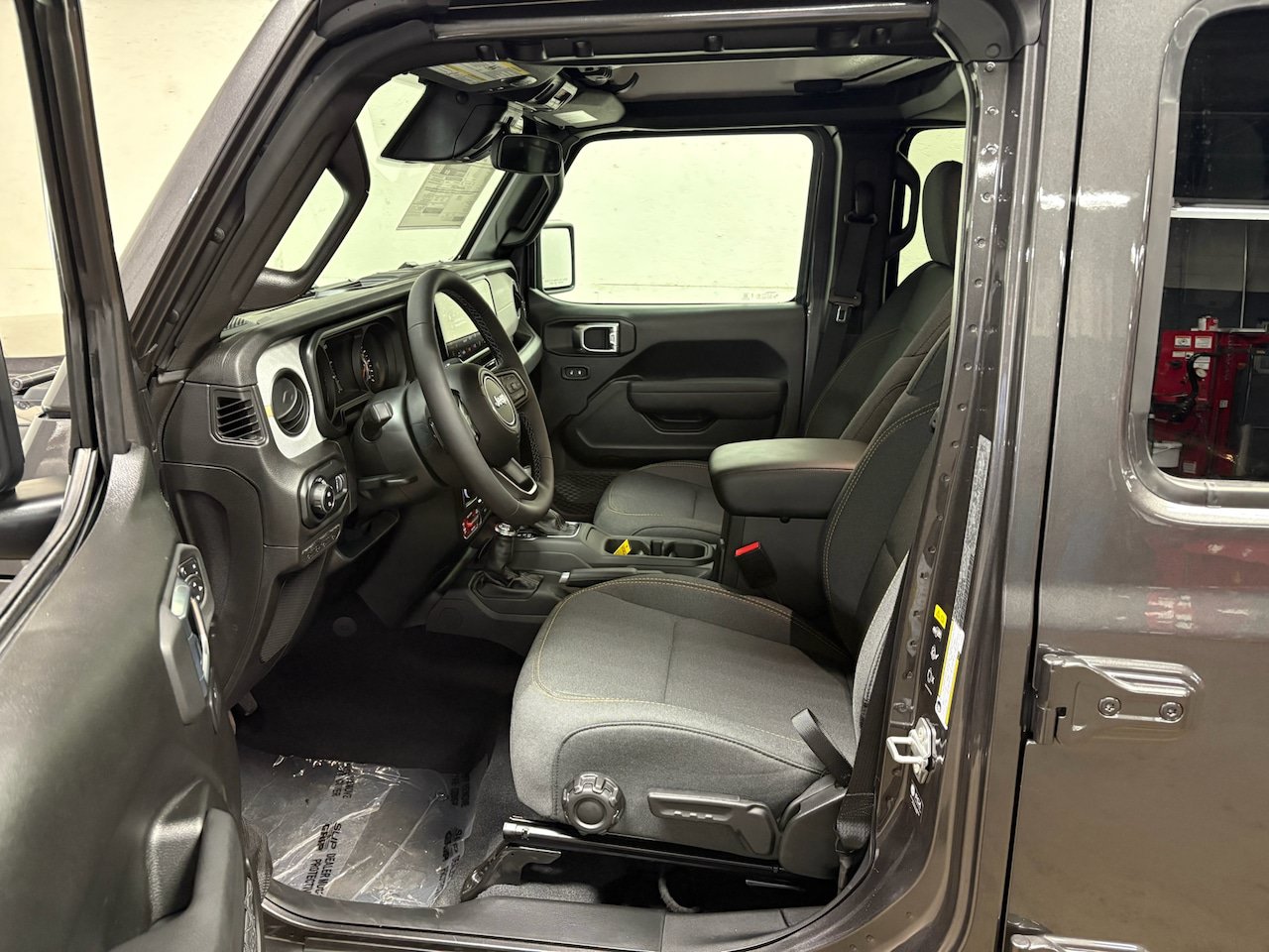 New 2026 Jeep Gladiator Sport AWD/4WD image 12