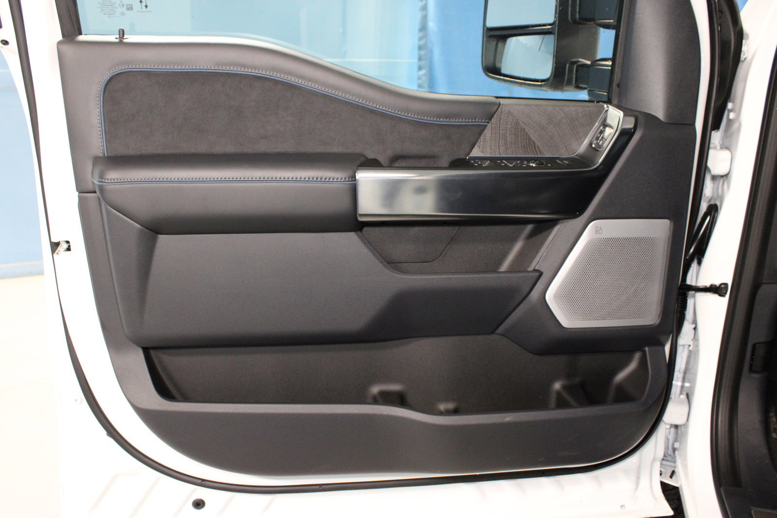 New 2025 Ford F250 Platinum image 4