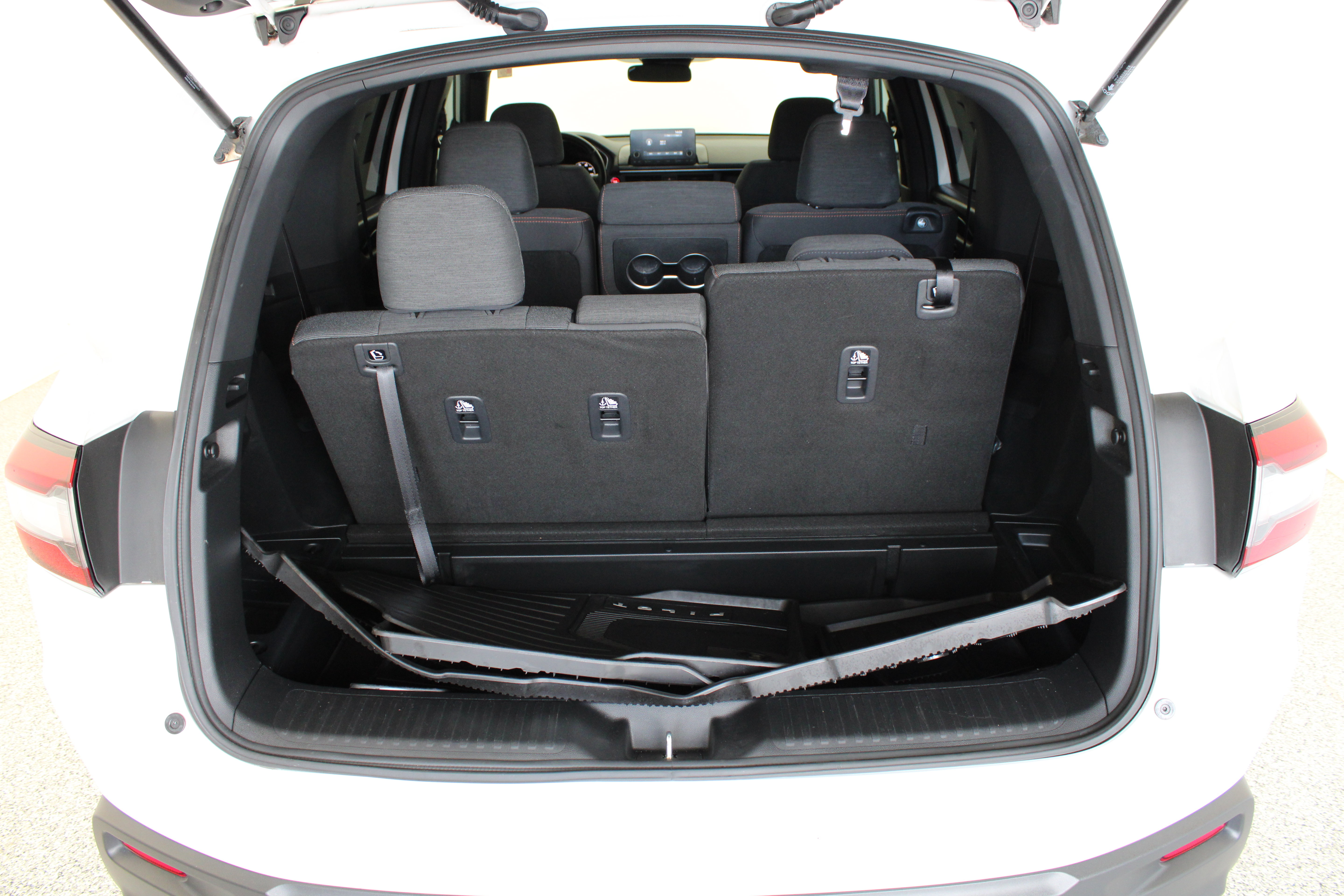 Used 2025 Honda Pilot Sport image 33