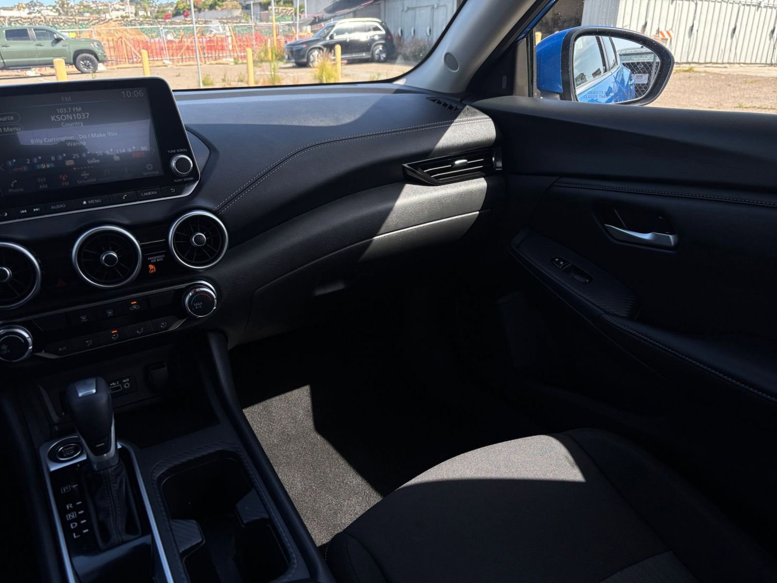 Used 2025 Nissan Sentra SV FWD image 33