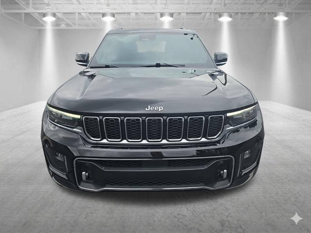 Used 2022 Jeep Grand Cherokee Overland AWD/4WD image 9