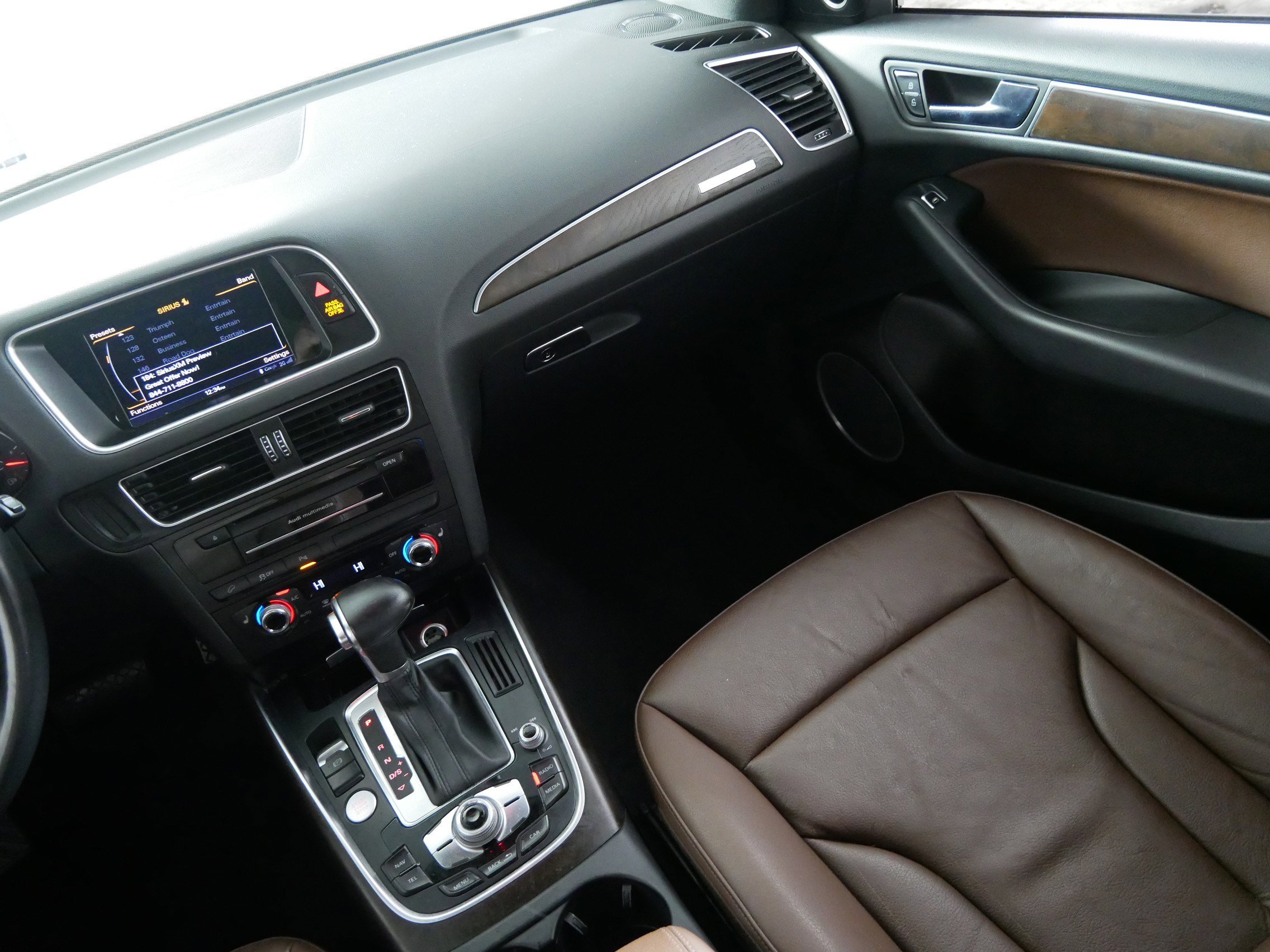 Used 2016 Audi Q5 2.0T Premium Plus w/ Technology Package image 11