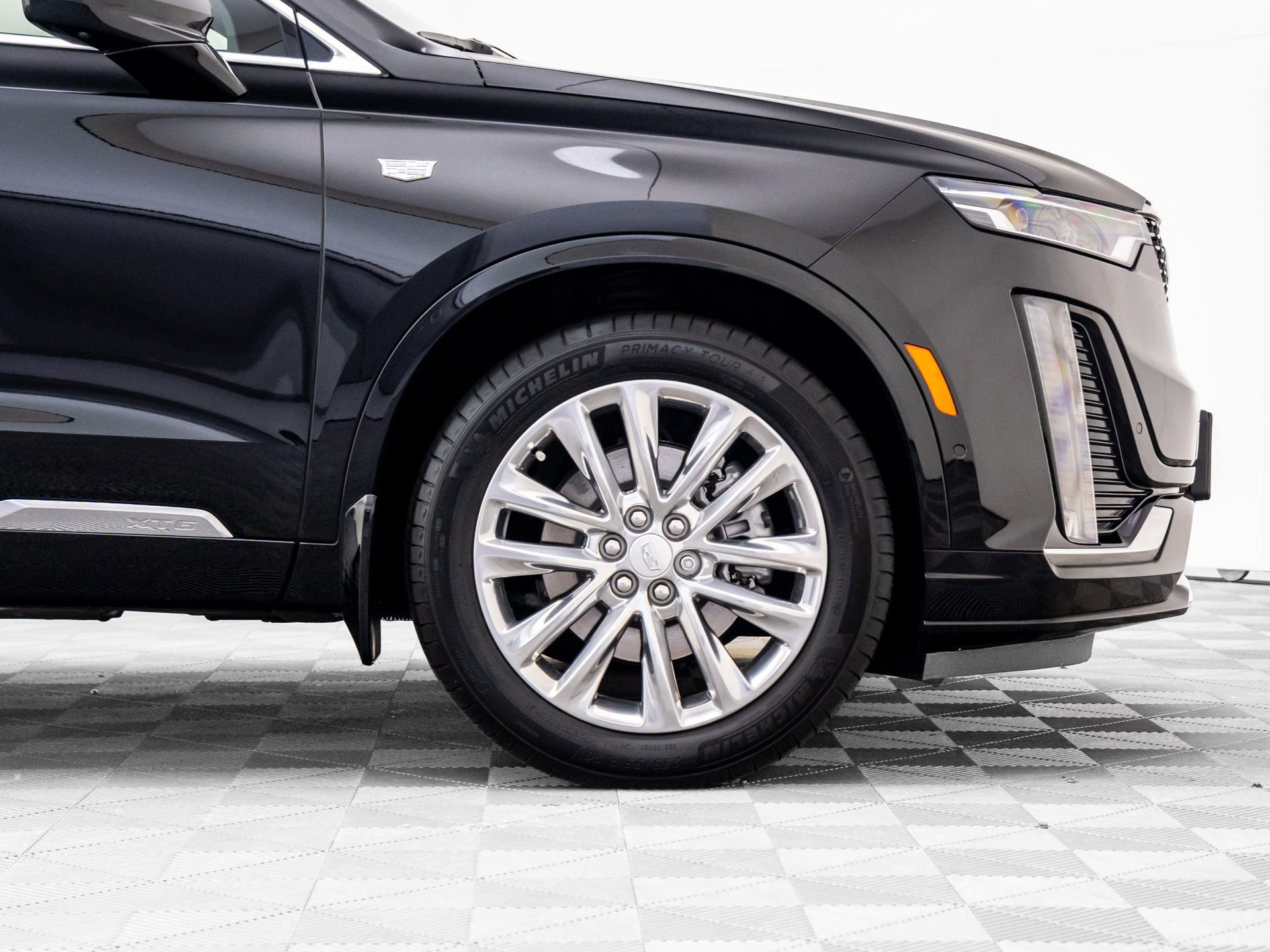 Certified 2024 Cadillac XT6 Premium Luxury w/ Technology Package image 33