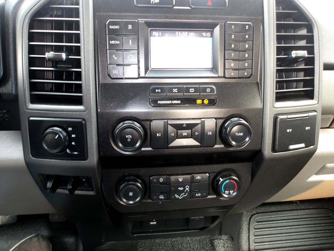 Used 2021 Ford F250 XL w/ Power Equipment Group image 16