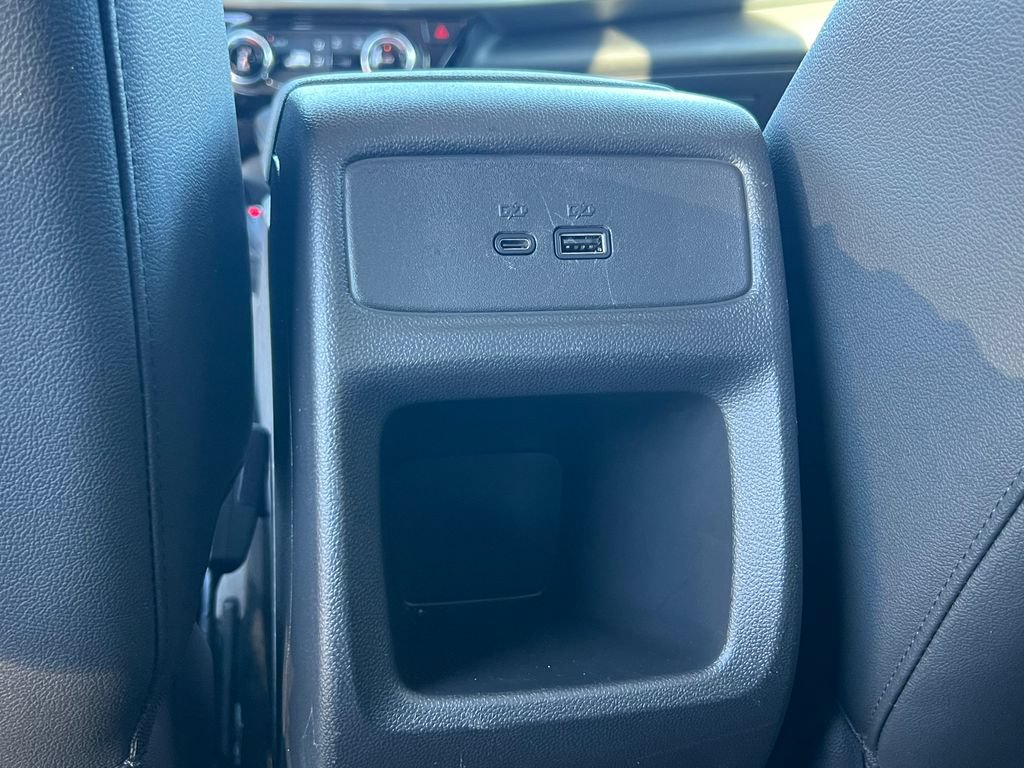 Used 2025 Chevrolet Trax LT FWD image 13