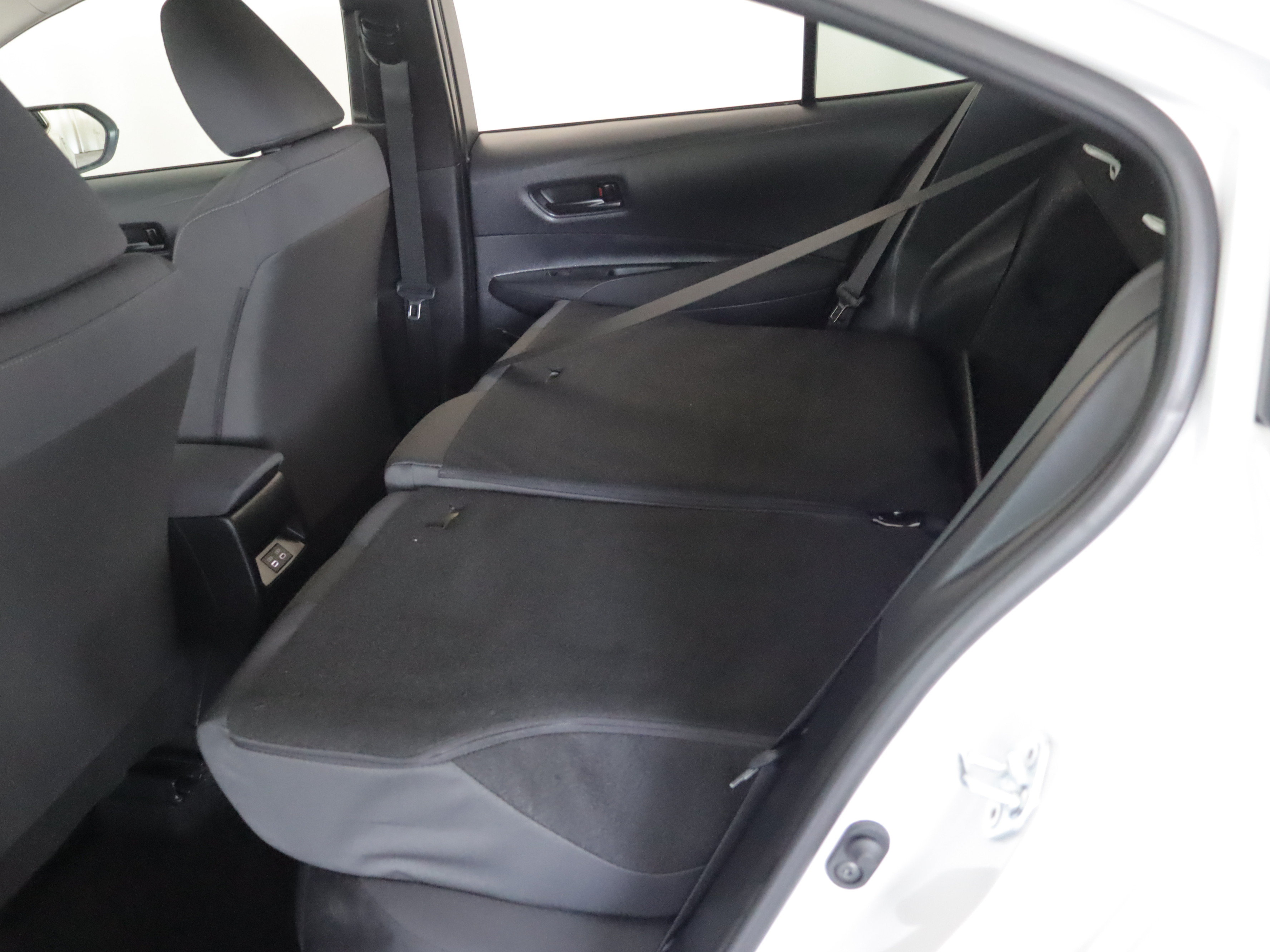 Used 2026 Toyota Corolla LE FWD image 19