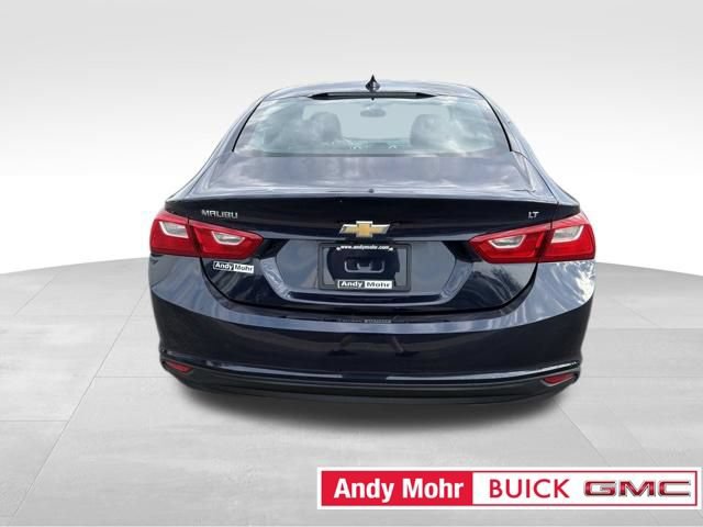 Used 2017 Chevrolet Malibu LT FWD image 10
