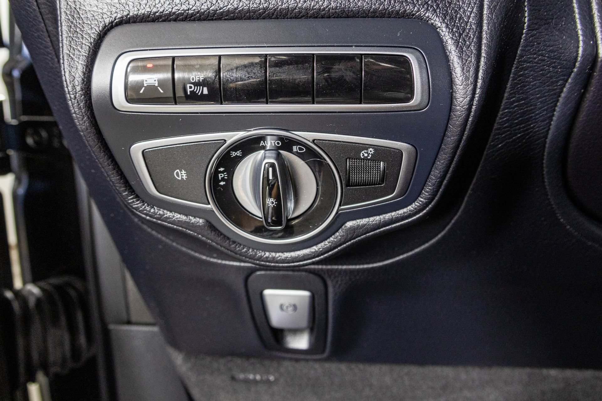 Used 2021 Mercedes-Benz G 550 image 37