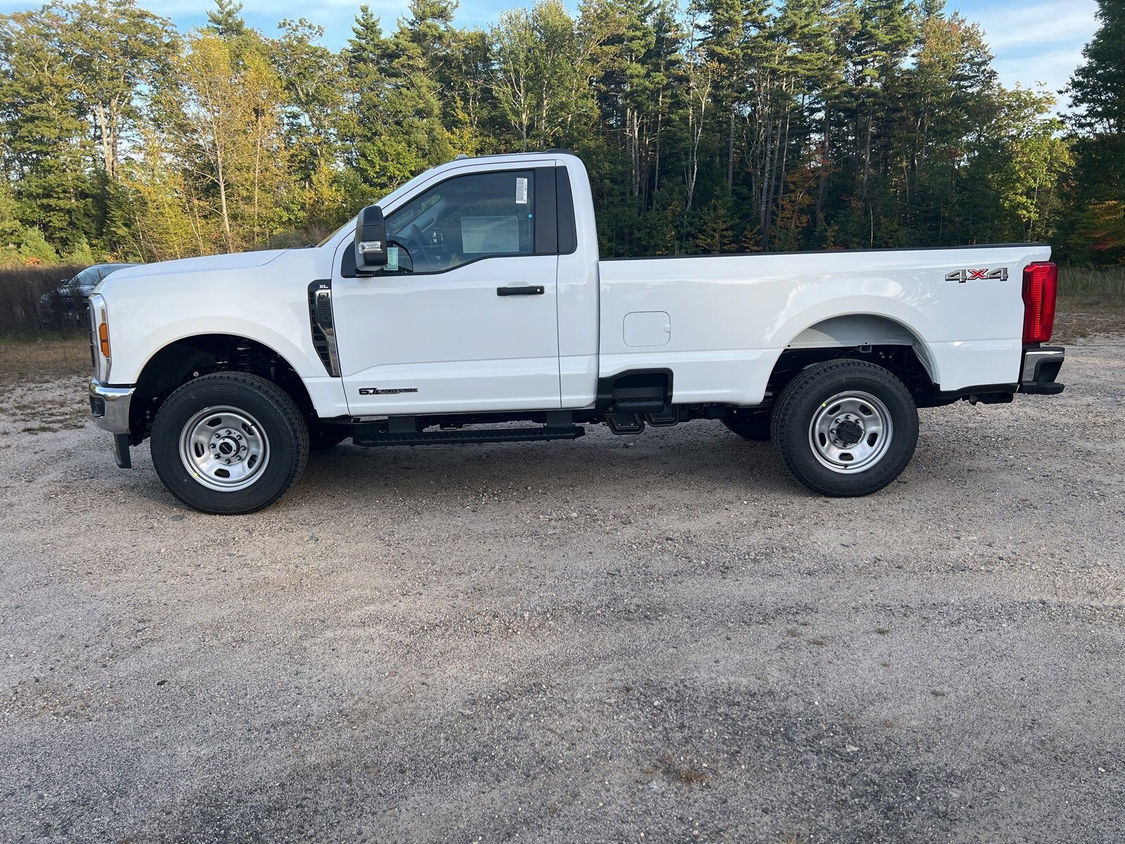 New 2026 Ford F350 4x4 Regular Cab Super Duty image 4