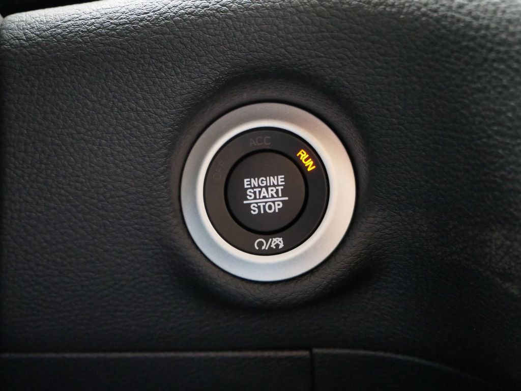 New 2026 Chrysler Pacifica Select image 40