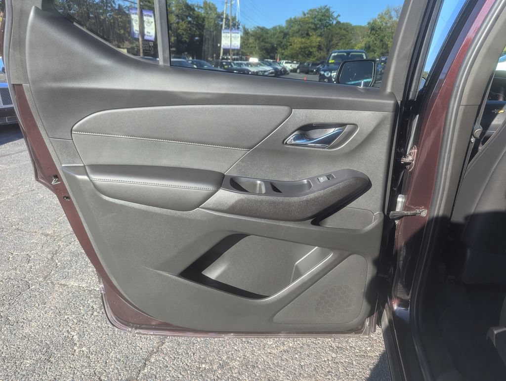 Used 2022 Chevrolet Traverse High Country AWD/4WD image 39