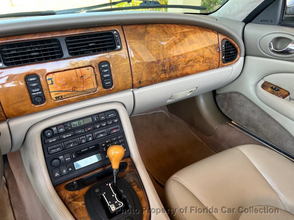 Used 2001 Jaguar XKR Convertible RWD image 52