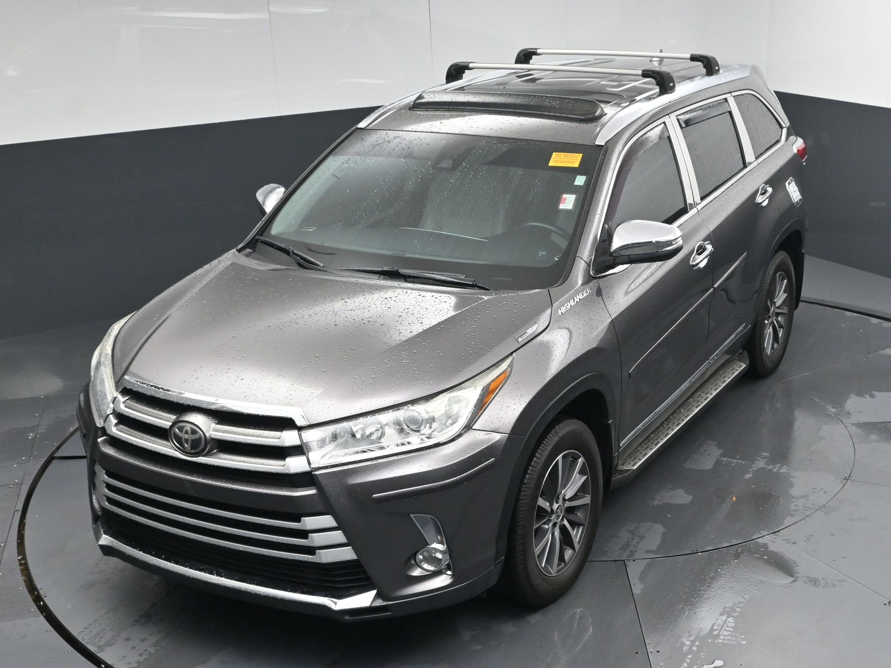 Used 2019 Toyota Highlander XLE image 23