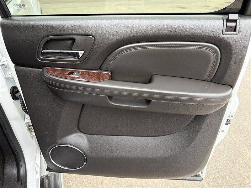 Used 2013 GMC Sierra 3500 Denali image 21