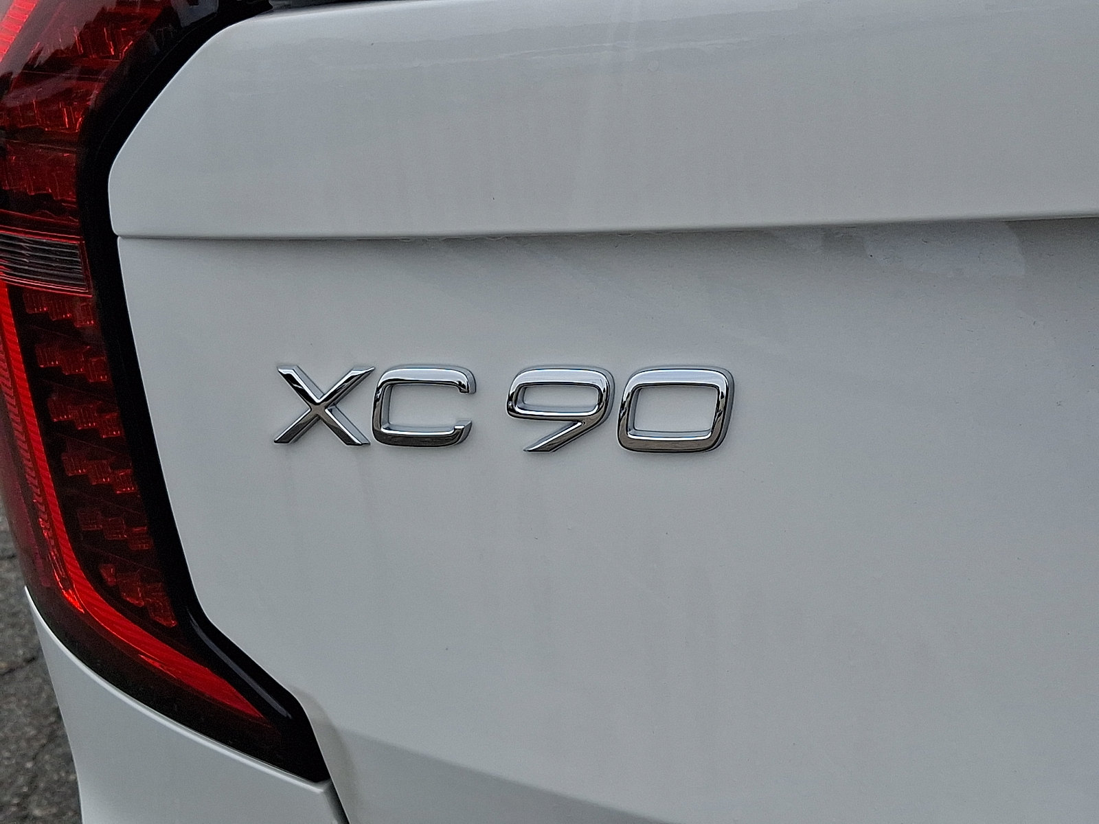 New 2027 Volvo XC90 B6 Plus AWD/4WD image 22