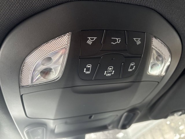 New 2026 Chrysler Pacifica Limited w/ S Appearance Package image 16