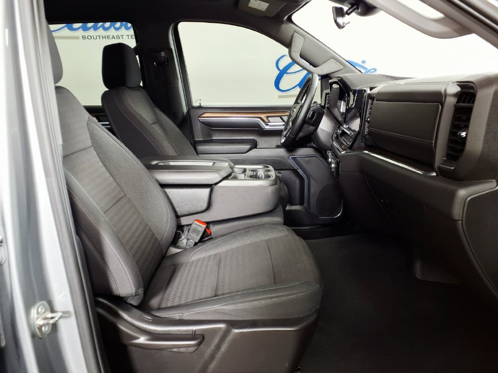 Used 2024 Chevrolet Silverado 1500 LT RWD image 12