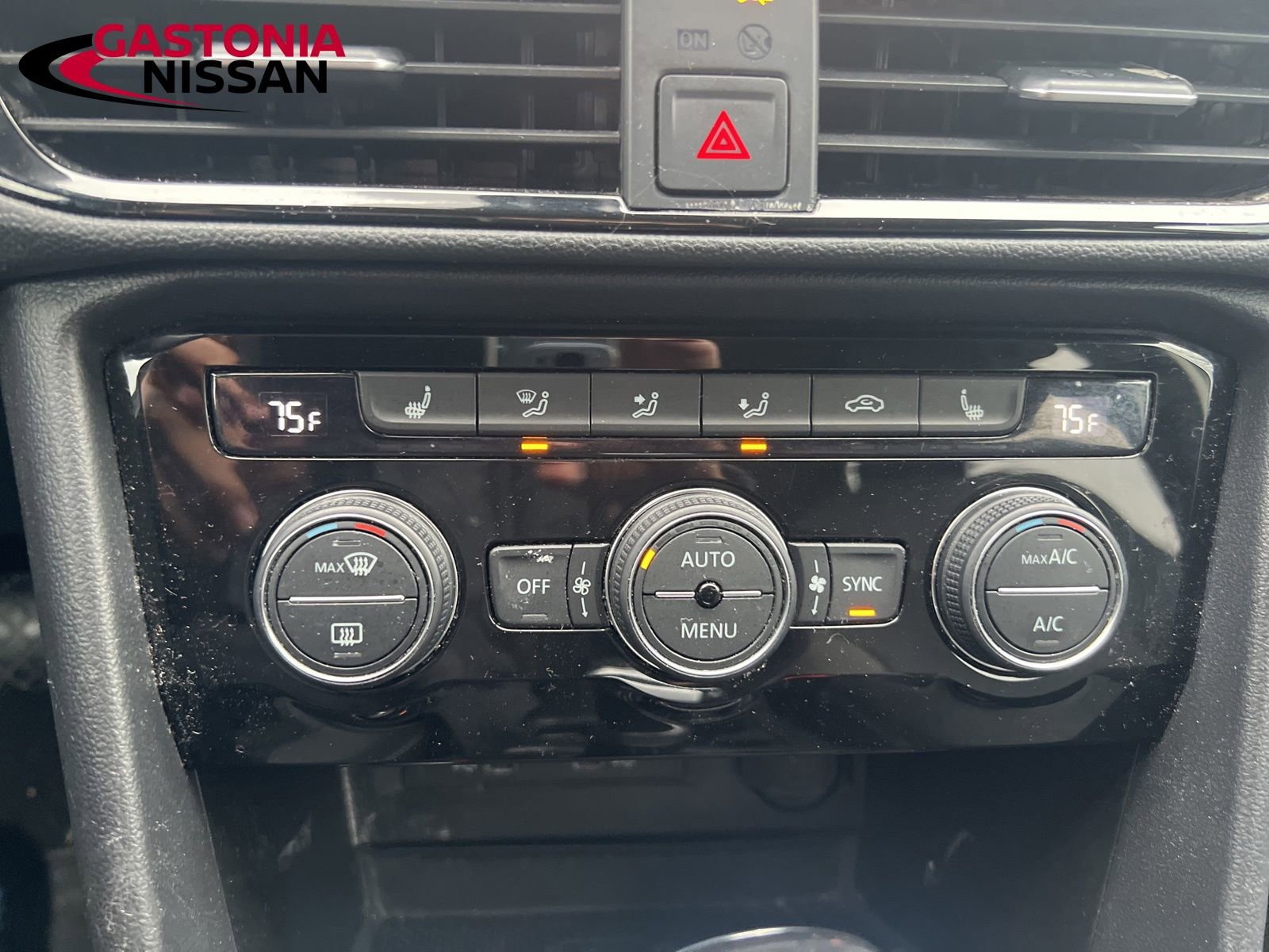 Used 2024 Volkswagen Taos SE image 42