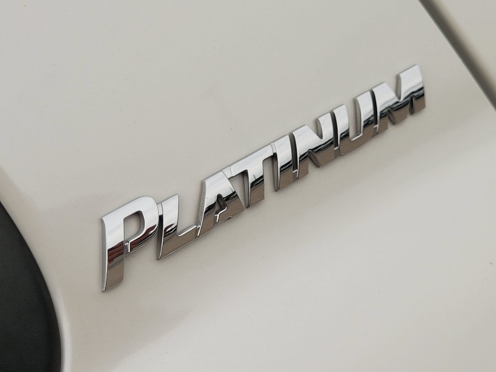 Used 2016 Toyota Sequoia Platinum RWD image 13