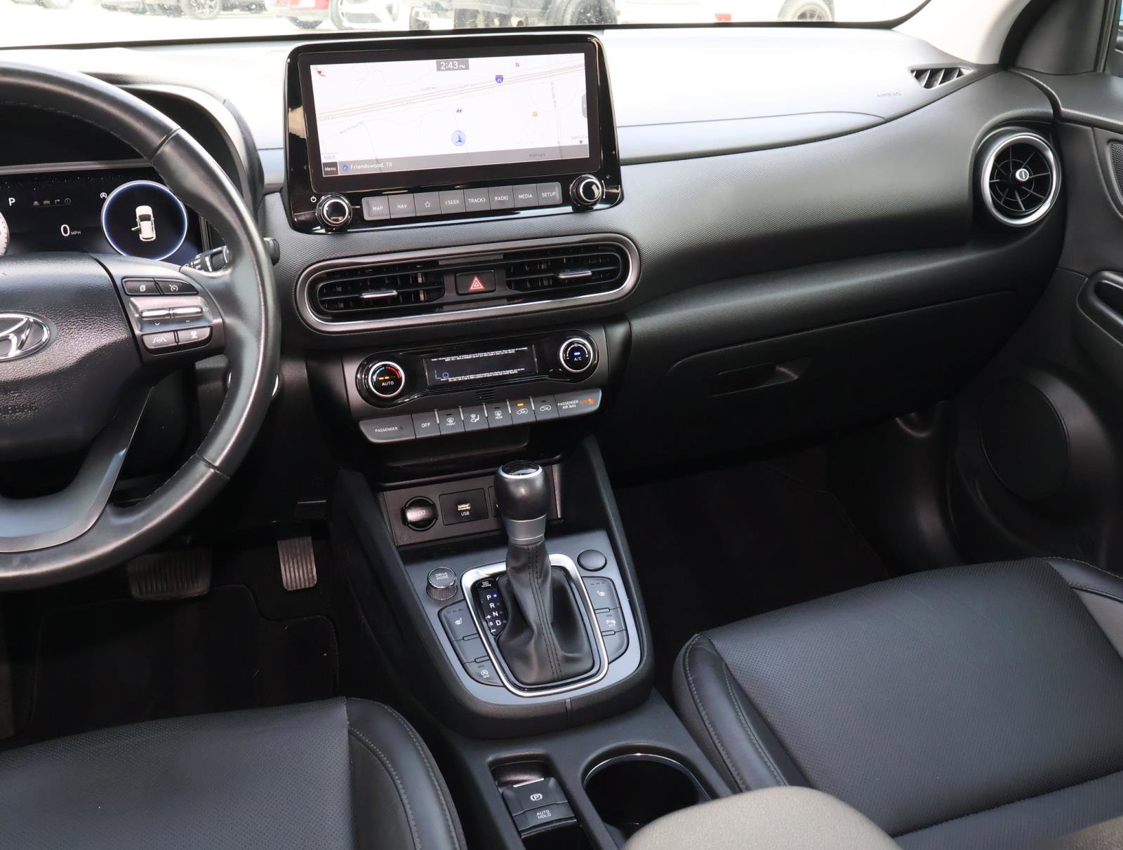 Used 2022 Hyundai Kona Limited image 11