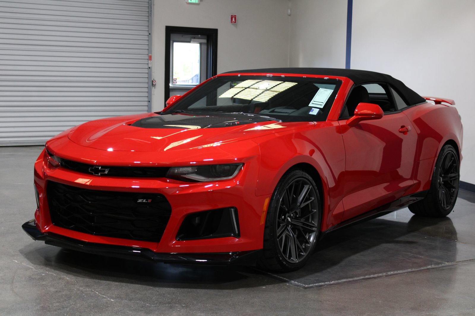 Used 2019 Chevrolet Camaro ZL1 RWD image 7
