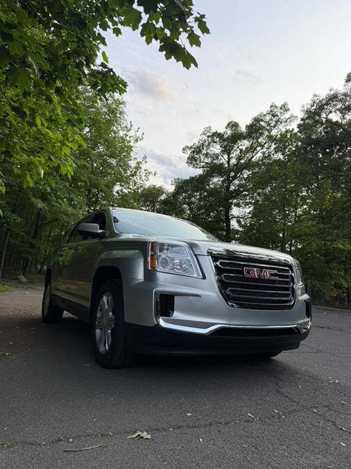 Used 2017 GMC Terrain SLE w/ Convenience Package image 2
