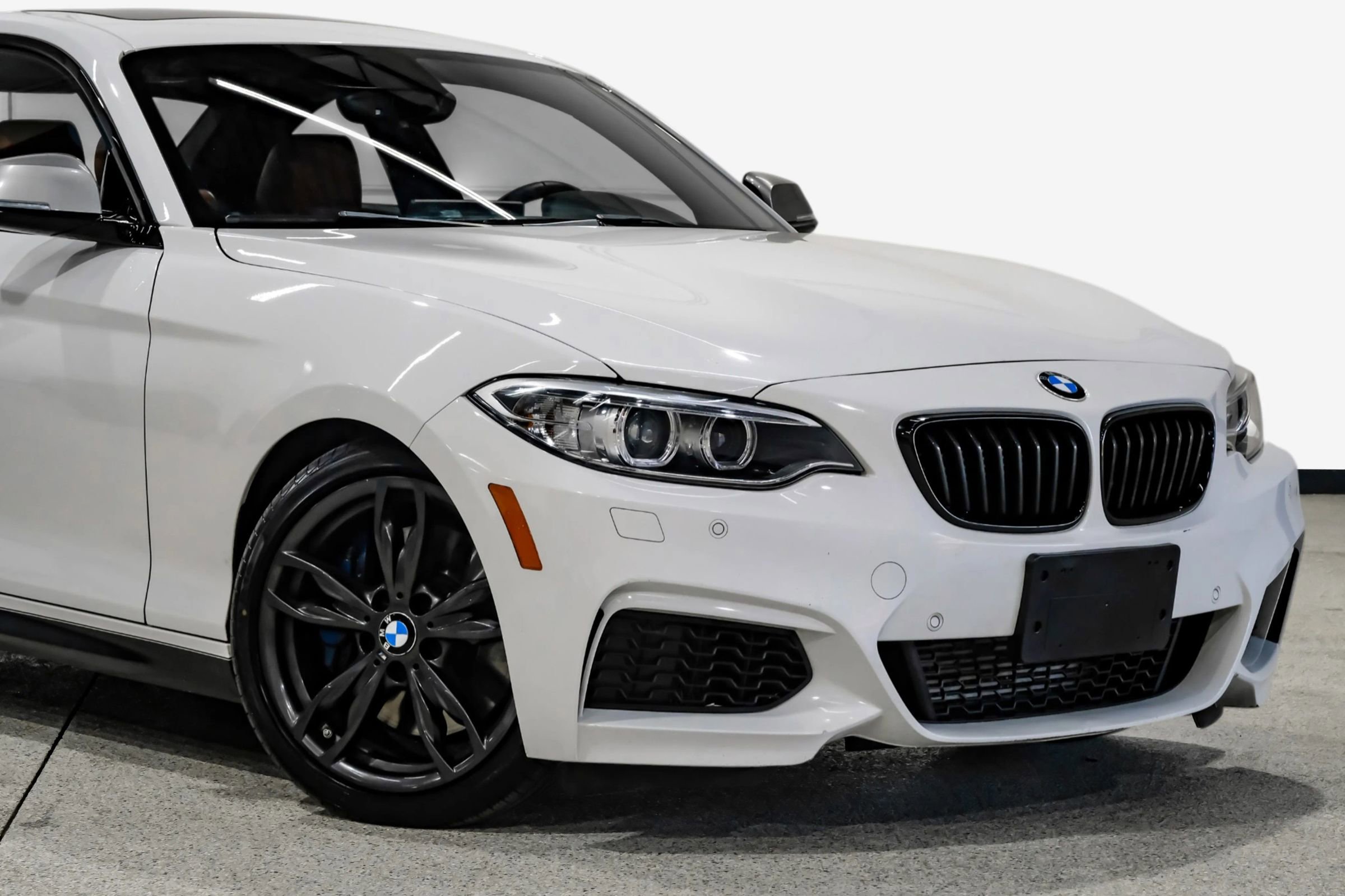 Used 2016 BMW M235i xDrive Coupe image 13