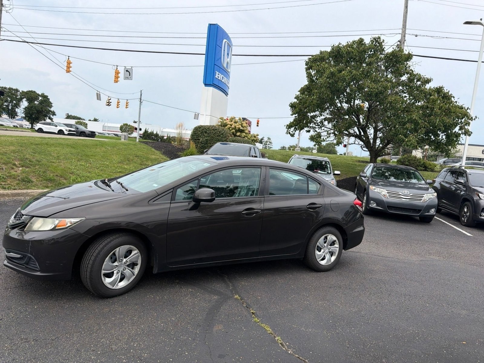 Used 2013 Honda Civic LX image 2