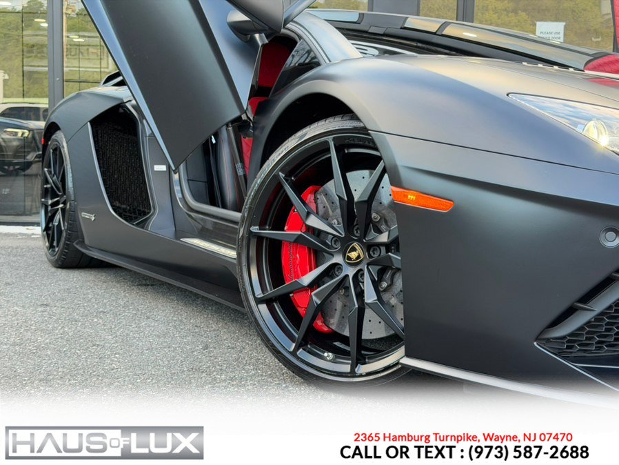 Used 2018 Lamborghini Aventador S AWD/4WD image 5
