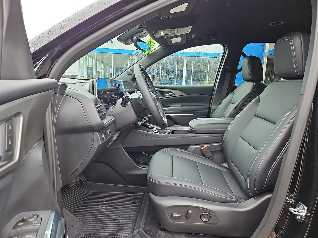 New 2026 Chevrolet Traverse LT w/ Enhanced Driving Package FWD image 10