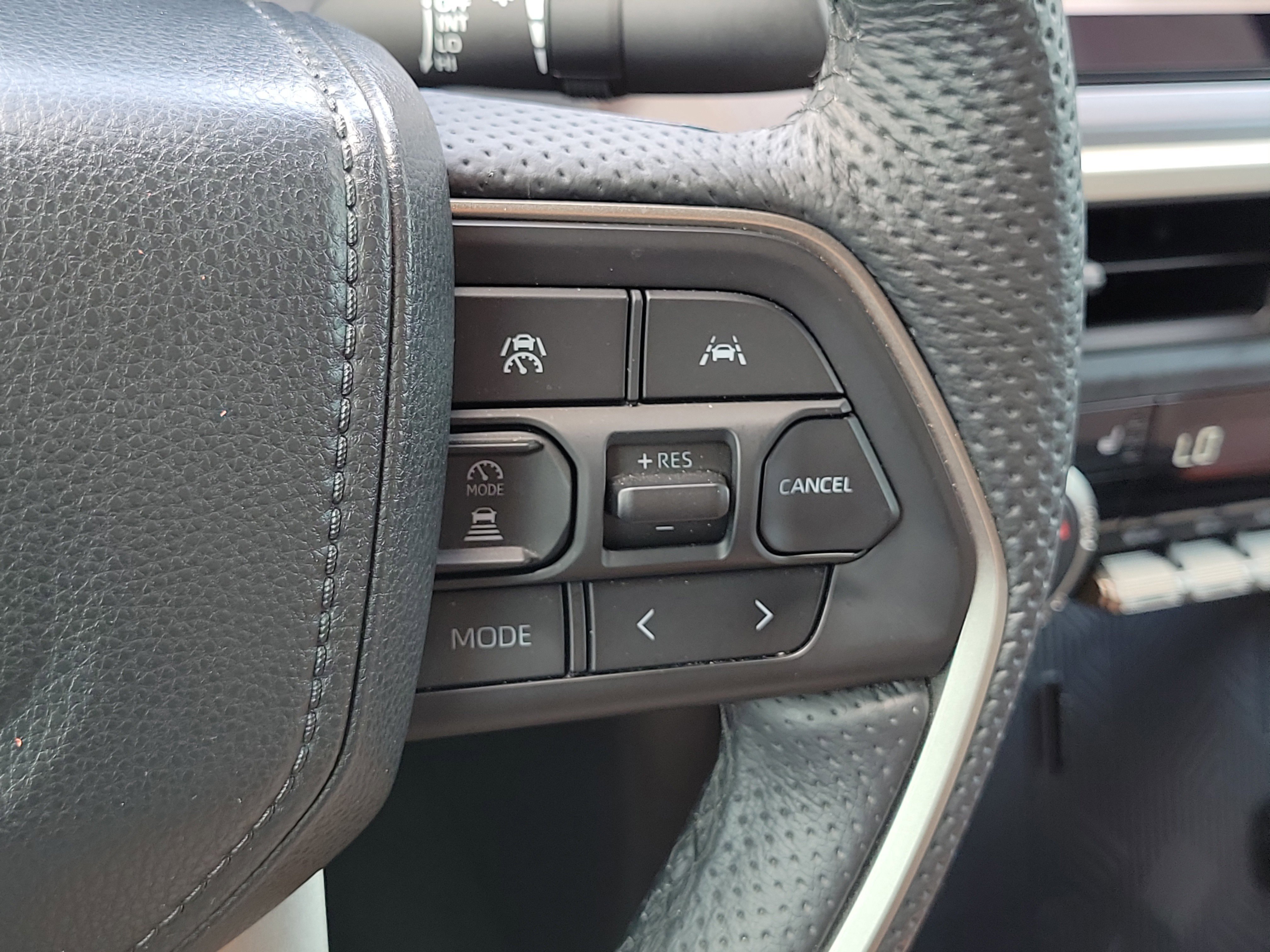Used 2024 Toyota Tacoma TRD Sport w/ TRD Sport Upgrade Package RWD image 23